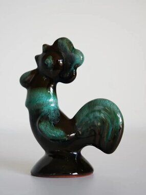 Vintage miniature Blue Mountain Pottery rooster